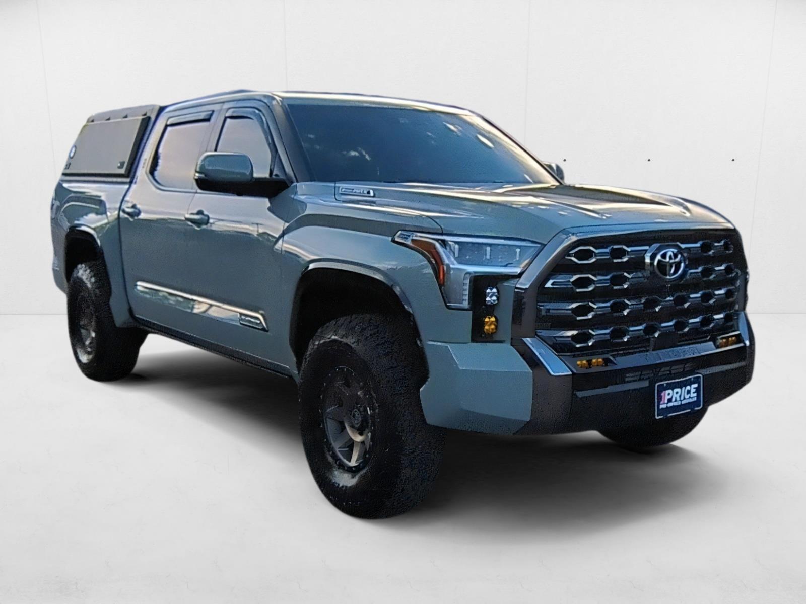 2025 Toyota Tundra Platinum photo 3