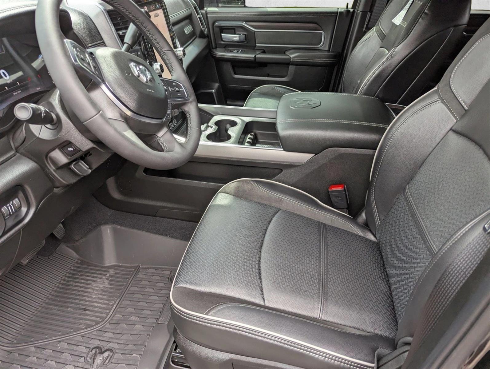 2025 Ram 2500 Laramie photo 4