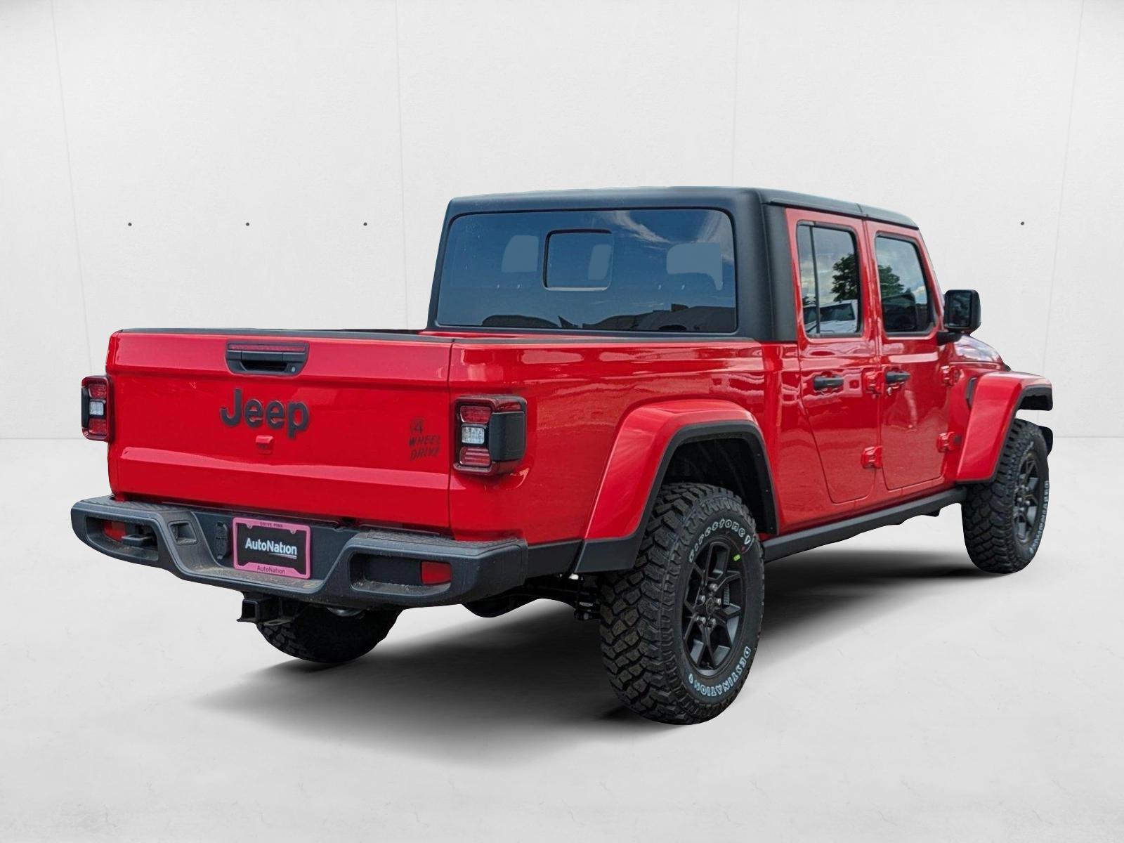 2025 Jeep Gladiator Willys photo 2