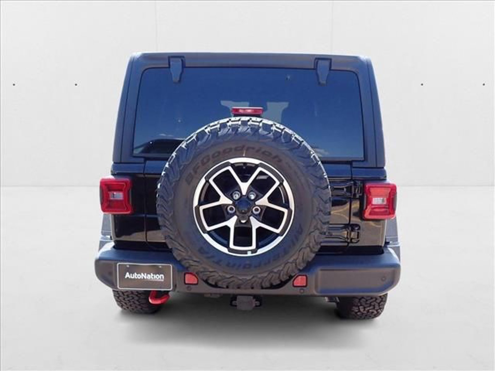 2025 Jeep Wrangler Rubicon photo 3