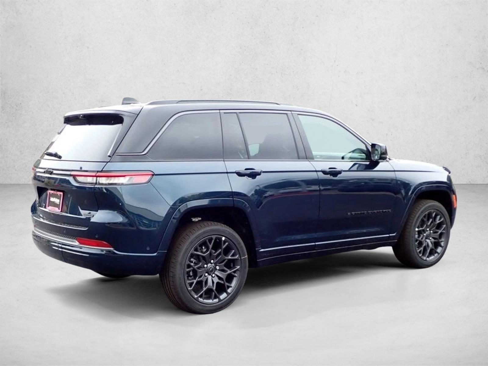 New 2027 Jeep Grand Cherokee 2 Row Summit SUV