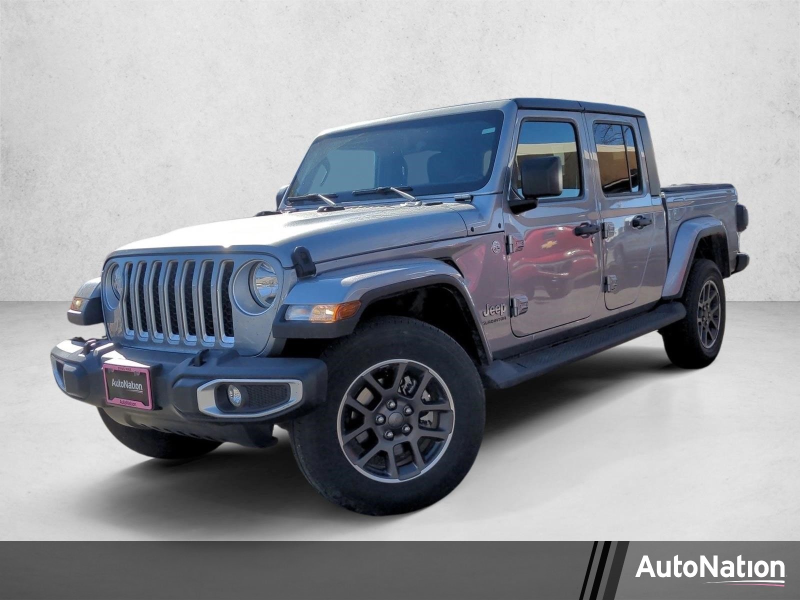 2021 Jeep Gladiator Overland's photo