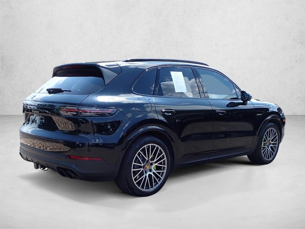 Used 2023 Porsche Cayenne Platinum Edition E-Hybrid Sport Utility