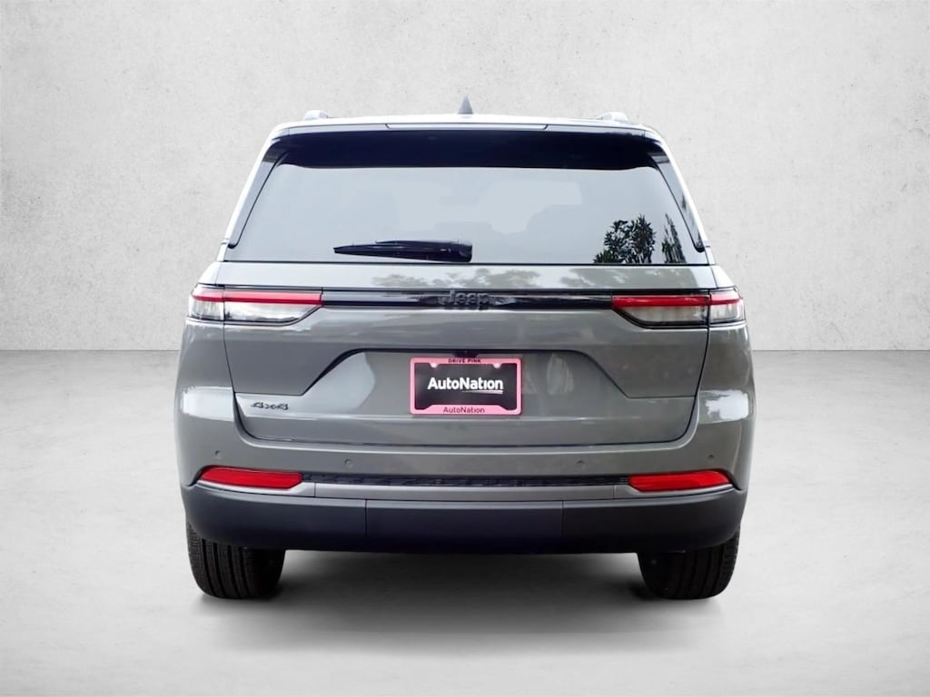 New 2027 Jeep Grand Cherokee Limited SUV