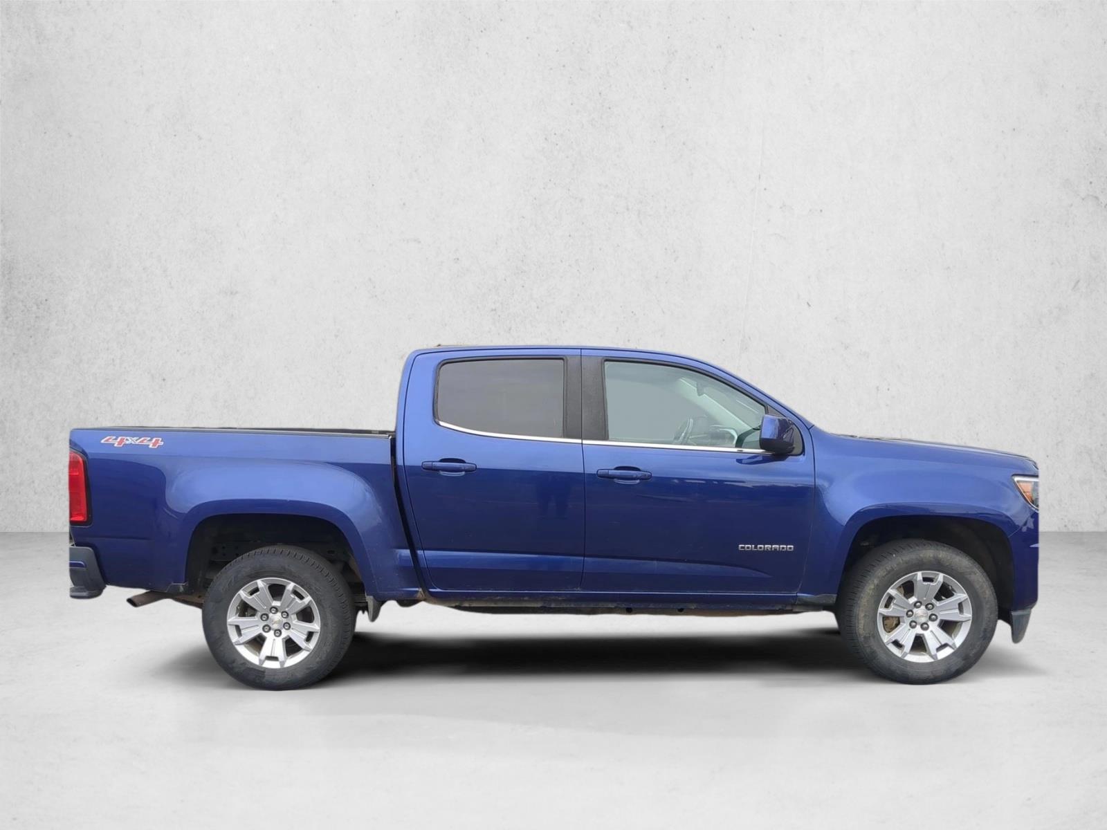 2016 Chevrolet Colorado LT photo 3