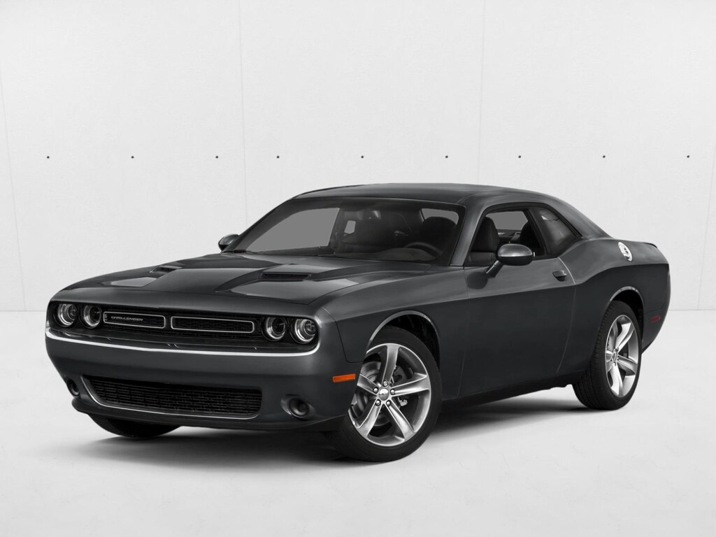 Used 2016 Dodge Challenger SXT 2dr Car