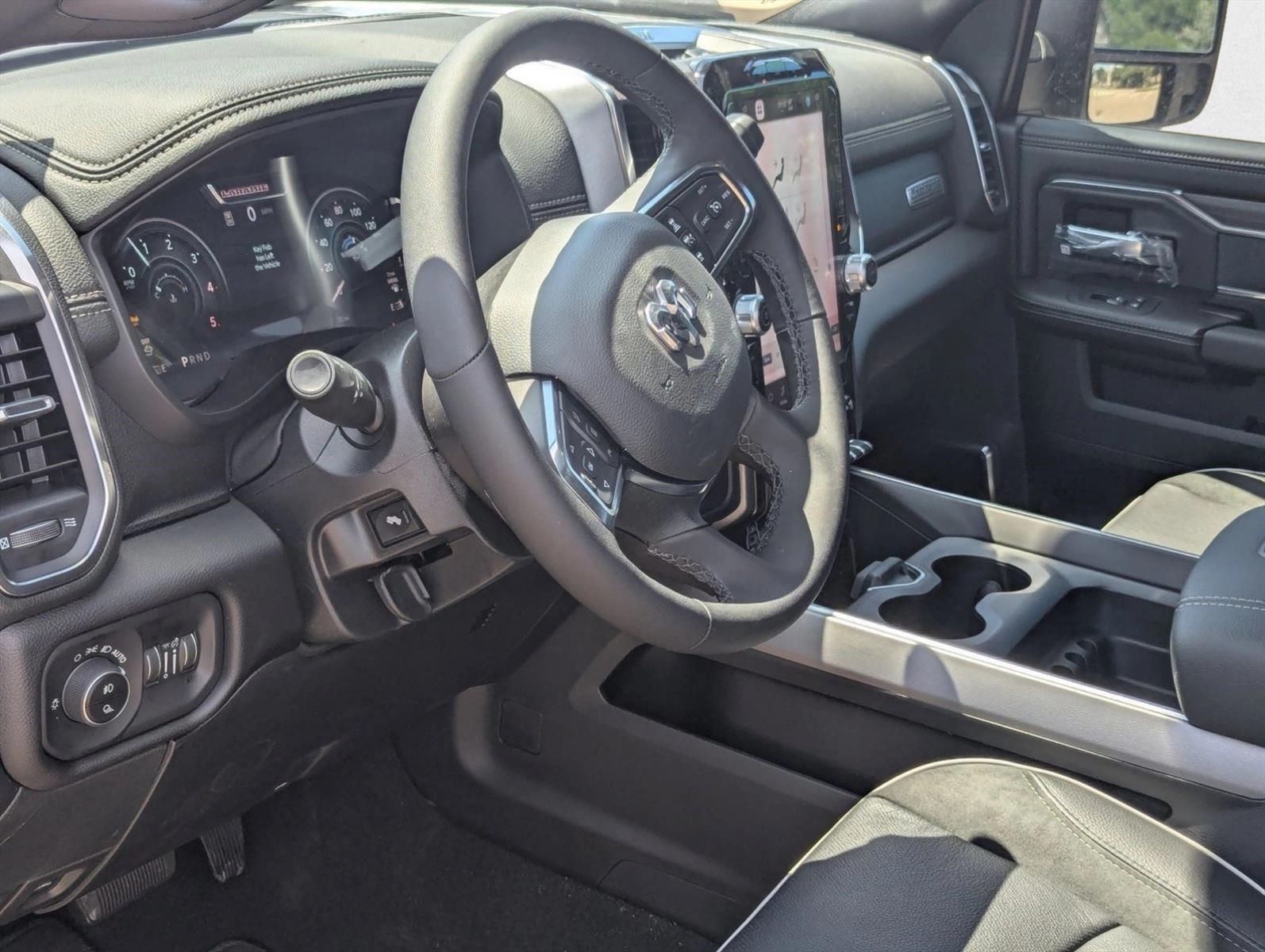 2025 Ram 2500 Laramie photo 3