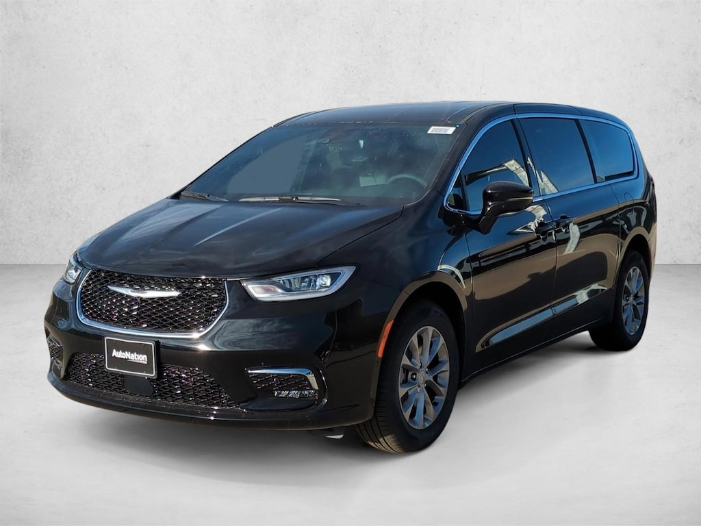 New 2026 Chrysler Pacifica Select Van Passenger Van