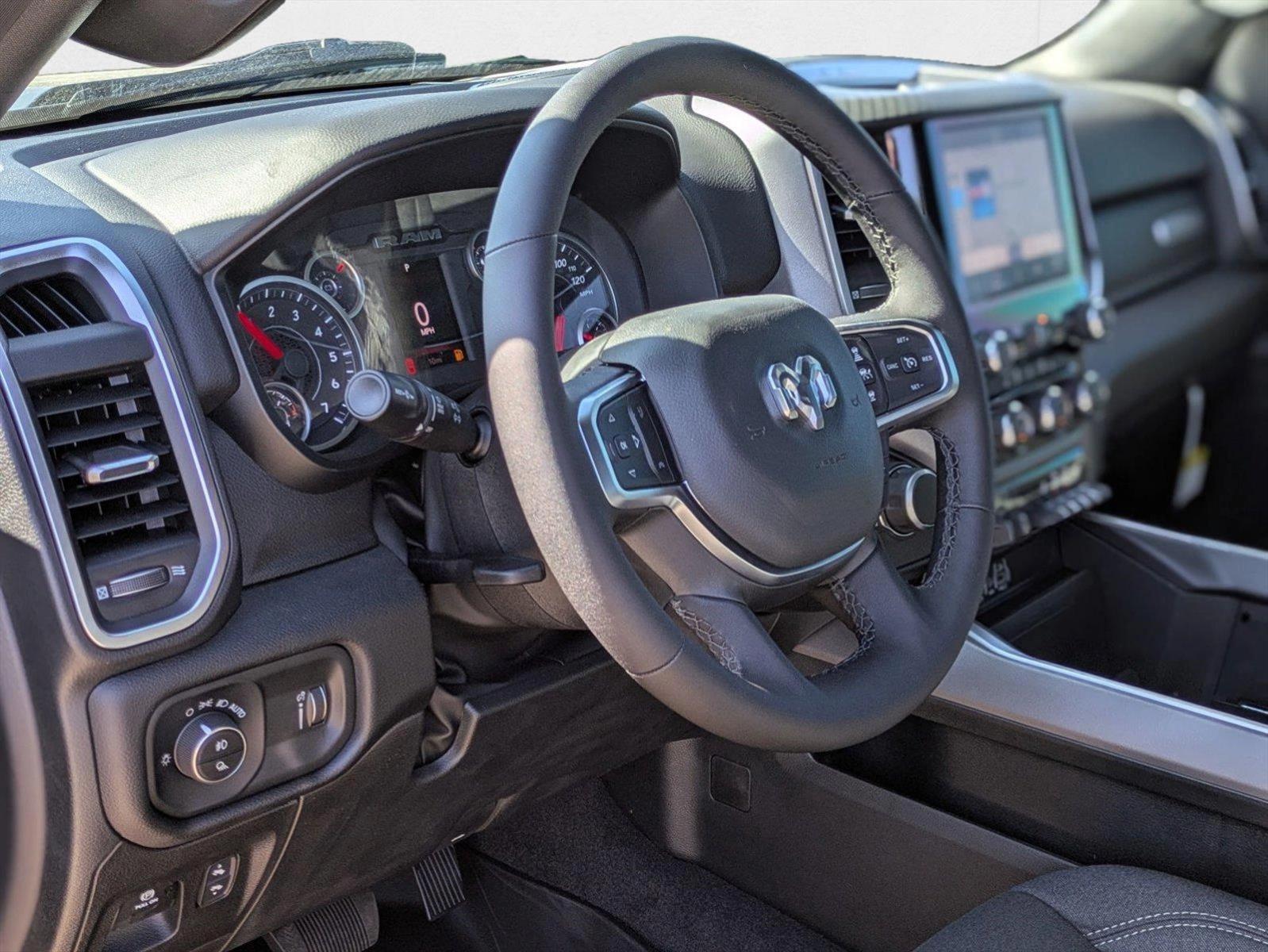 2025 Ram 1500 Big Horn photo 3