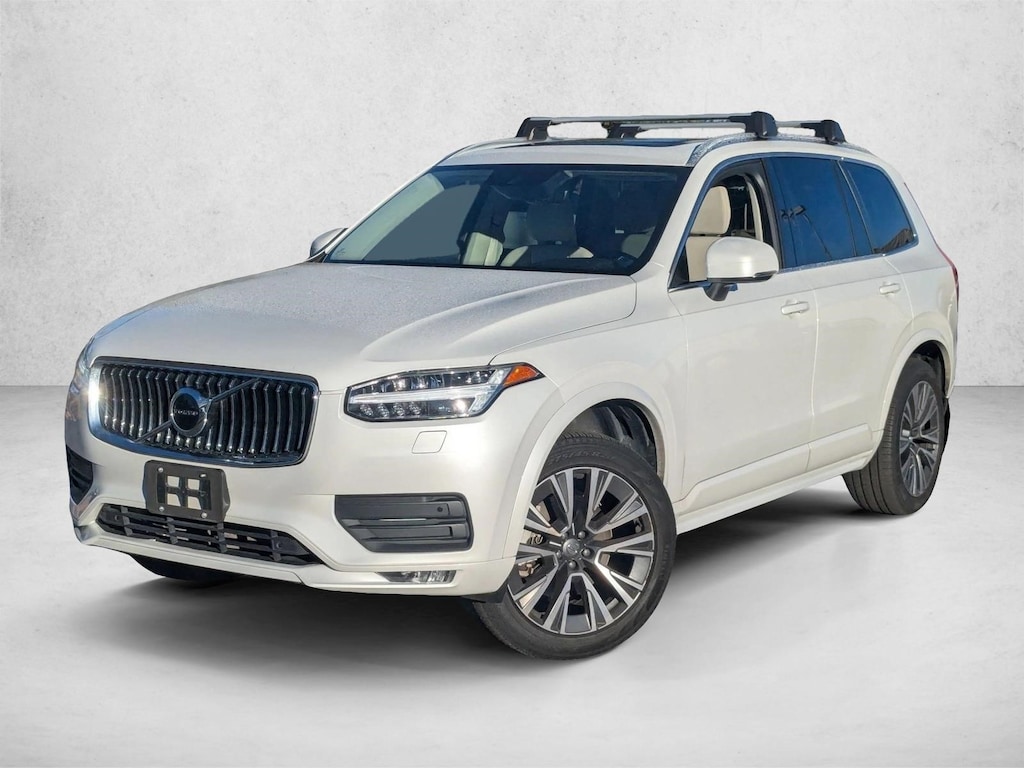 Used 2022 Volvo XC90 Momentum Sport Utility