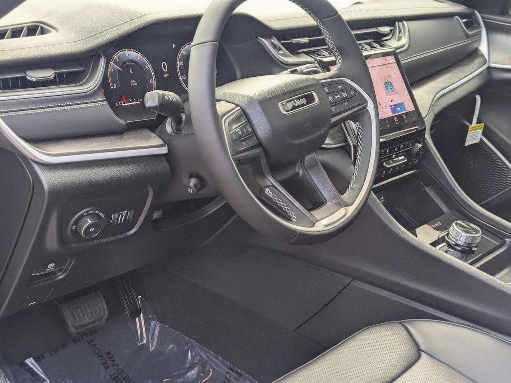 New 2025 Jeep Grand Cherokee Limited SUV