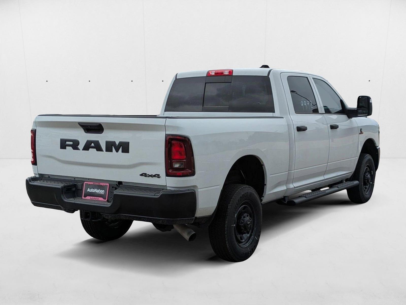 2025 Ram 2500 Tradesman photo 2