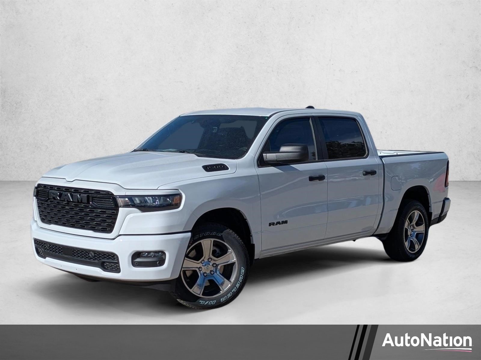 2026 RAM 1500 Express 4x4 Crew Cab 5'7's photo