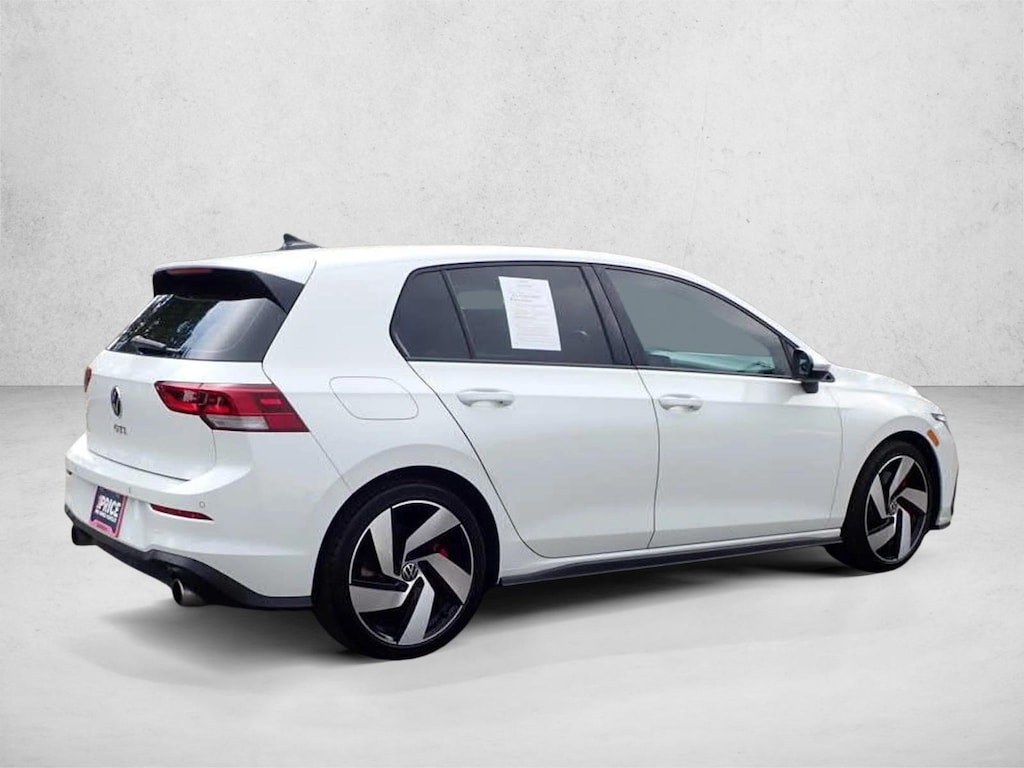 Used 2022 Volkswagen Golf SE 4dr Car