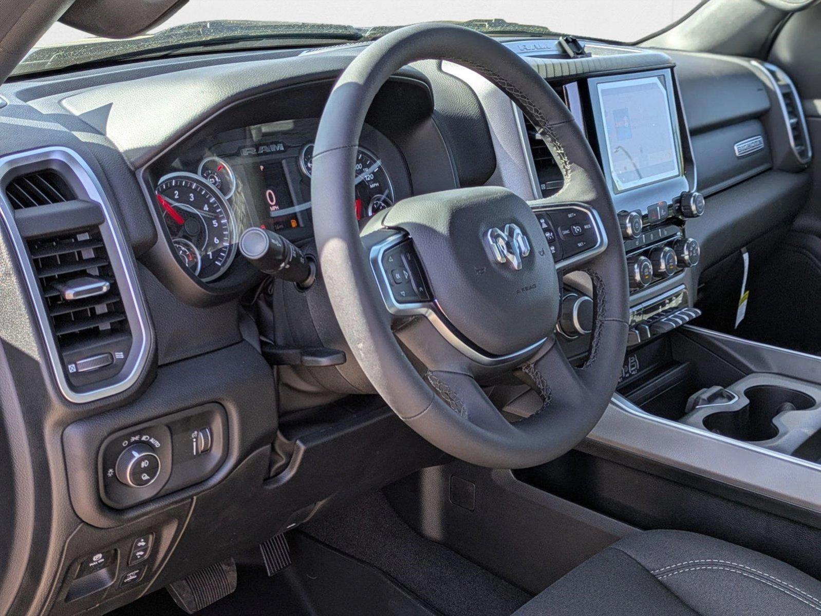 2025 Ram 1500 Big Horn photo 3