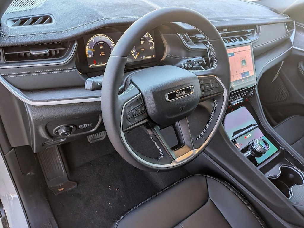 New 2025 Jeep Grand Cherokee Limited SUV