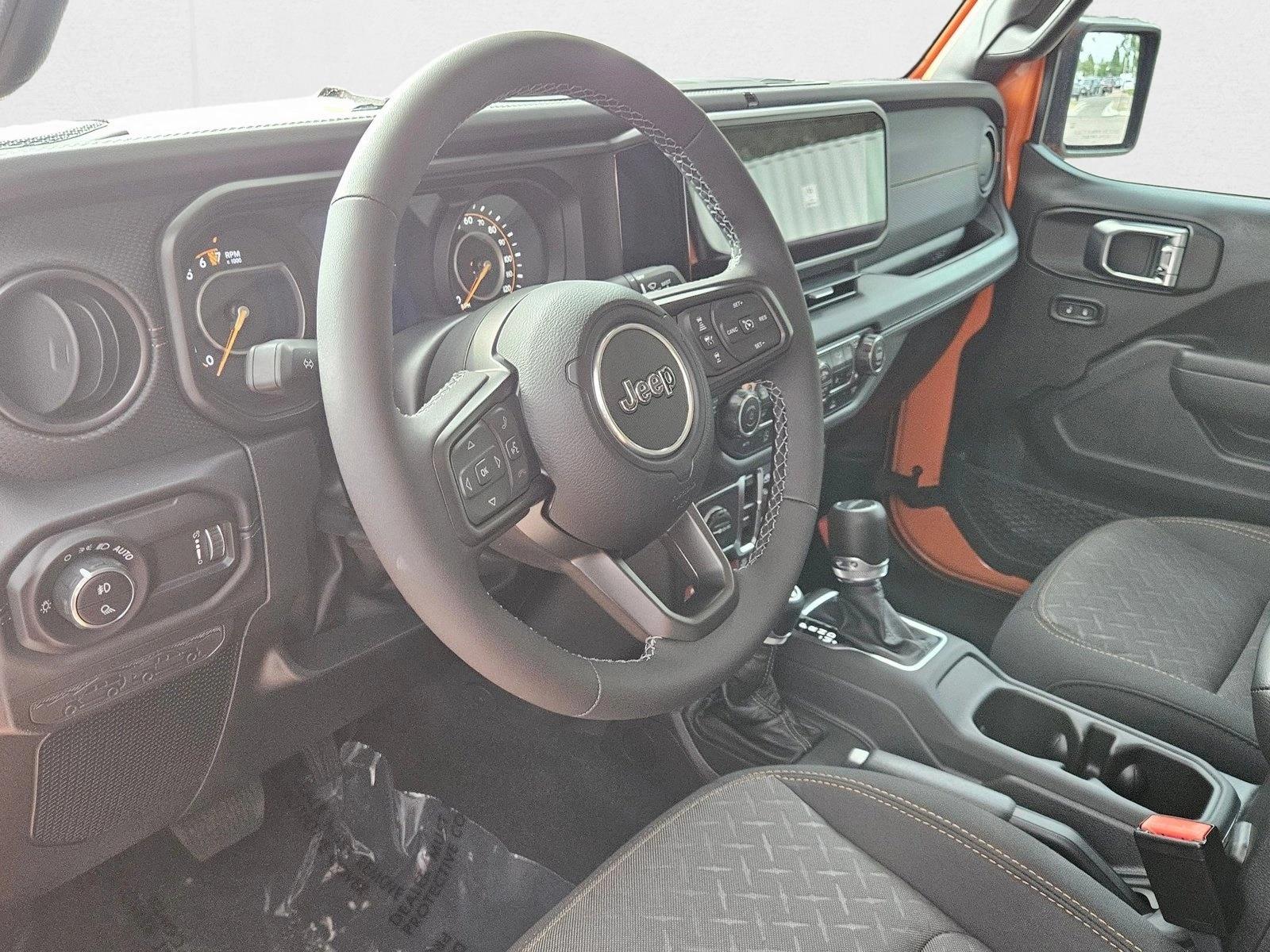2025 Jeep Gladiator Mojave photo 3