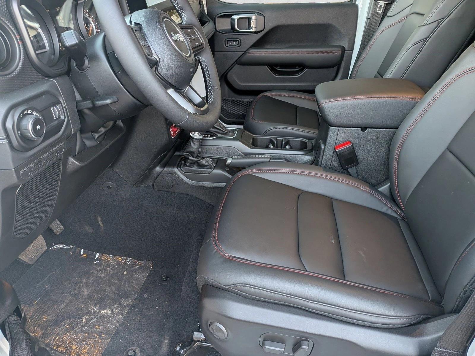 2026 Jeep Wrangler Rubicon X photo 4