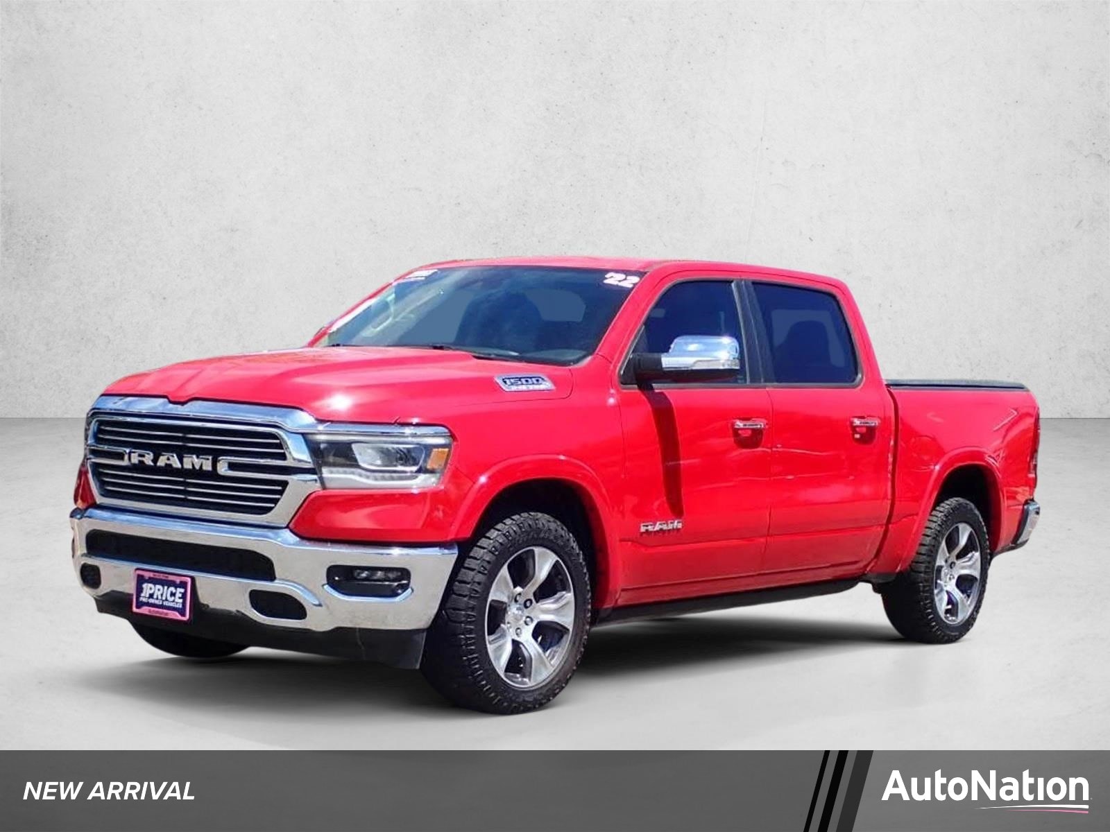 2022 RAM 1500 Laramie 4x4 Crew Cab 5'7's photo