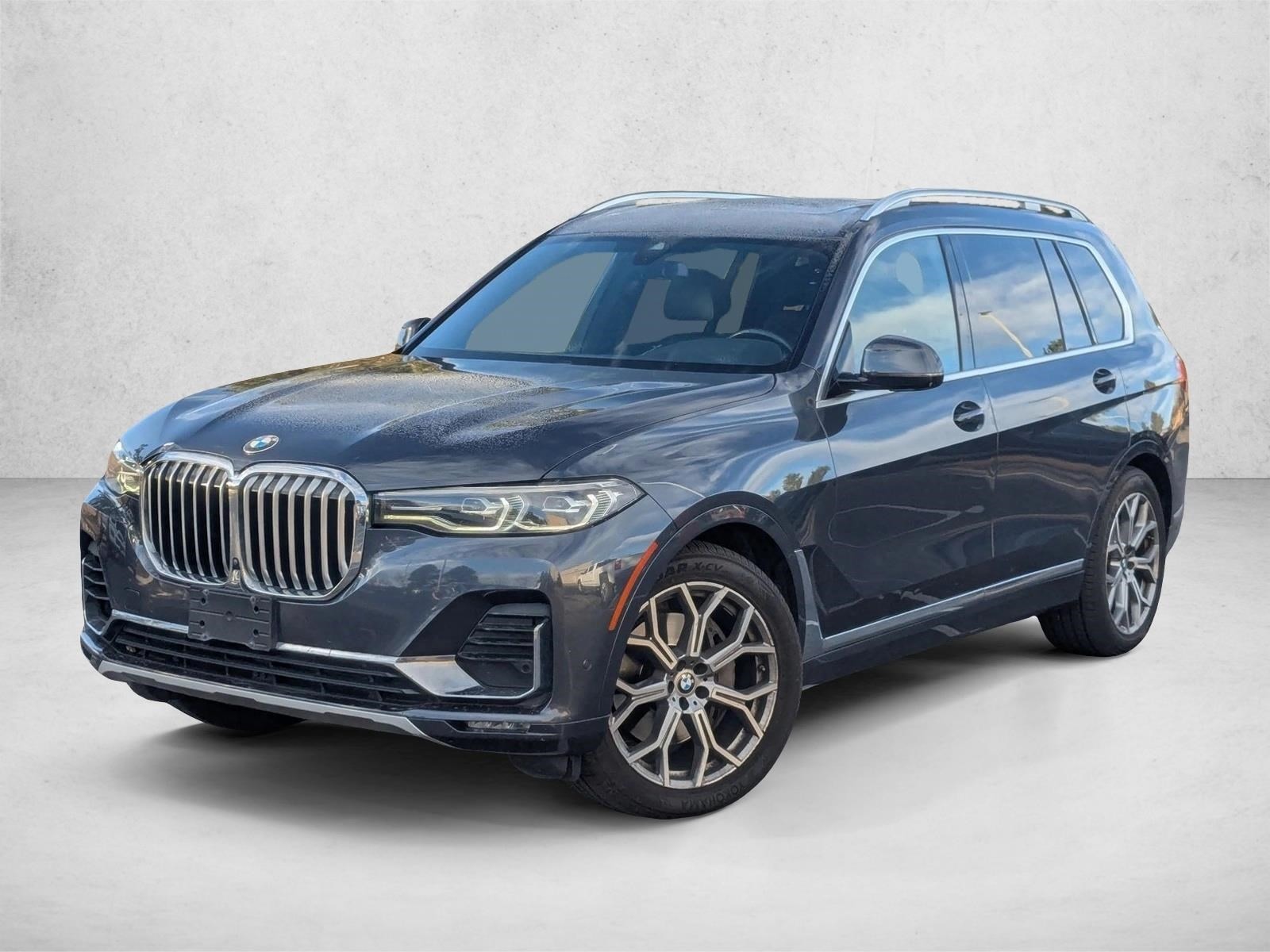 2021 BMW X7 40i's photo