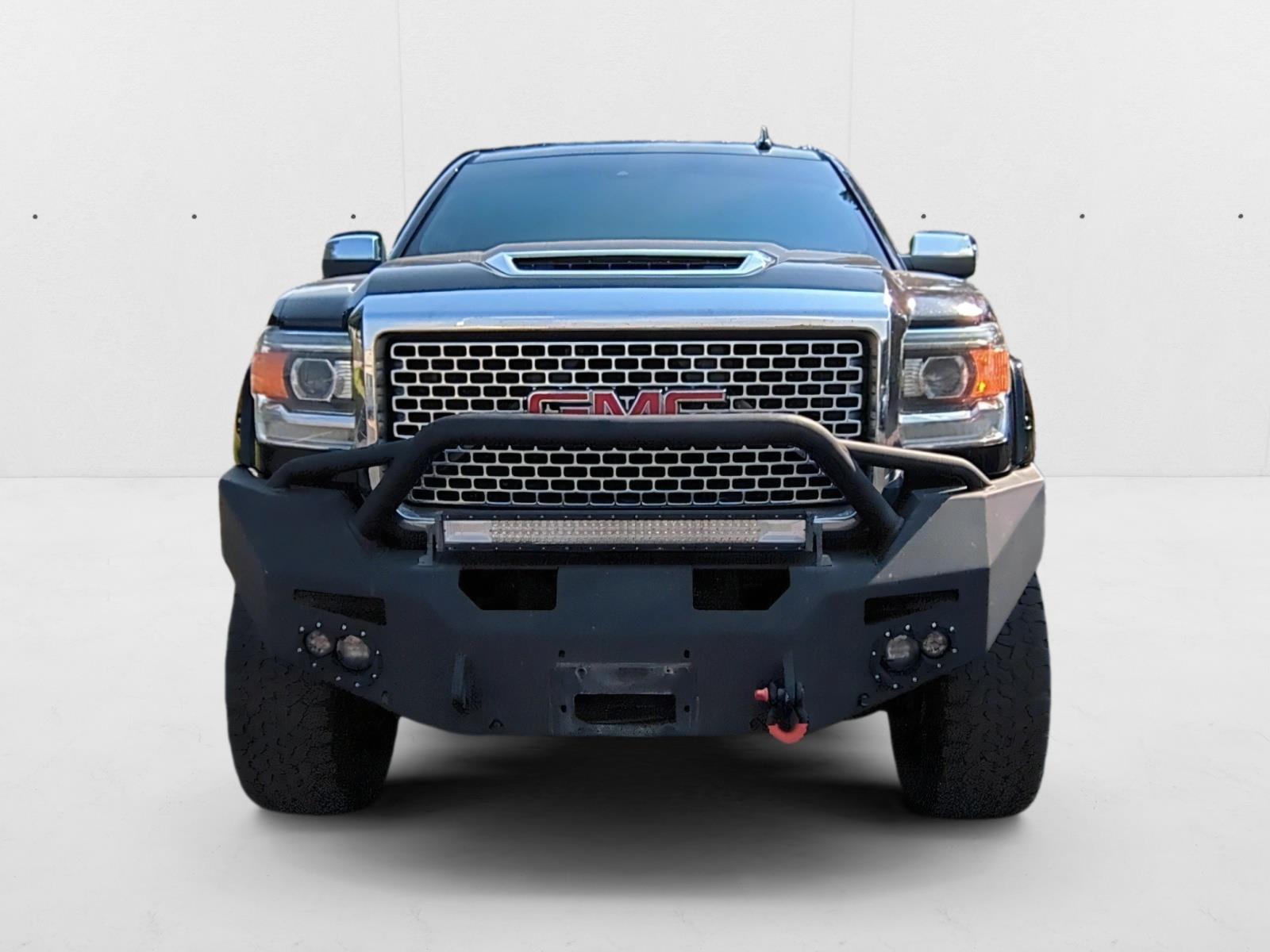 2017 Gmc Sierra Denali photo 2
