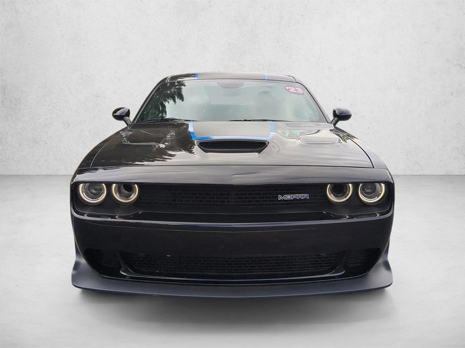 2023 Dodge Challenger R/T Scat Pack Widebody photo 2