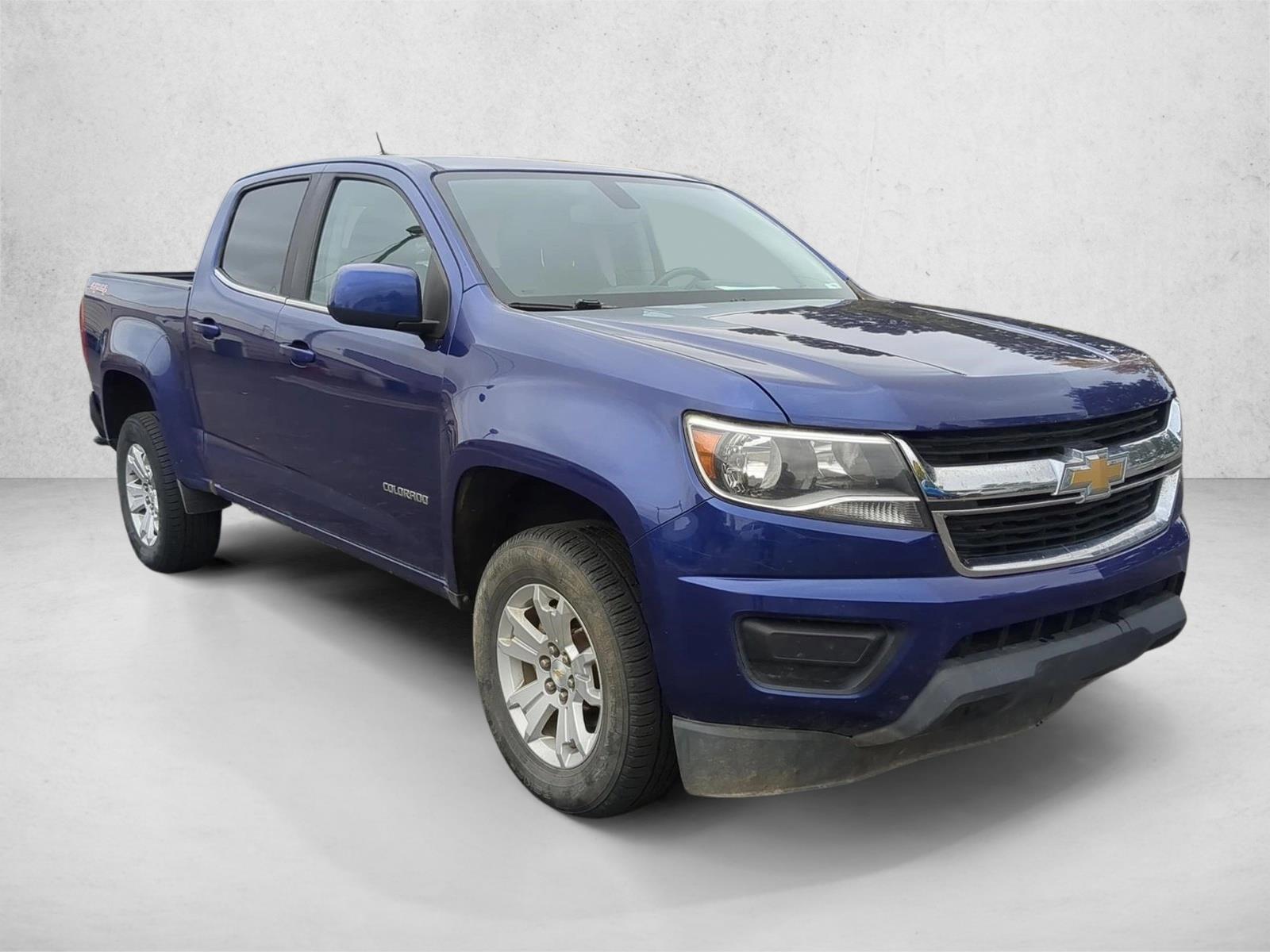 2016 Chevrolet Colorado LT photo 2