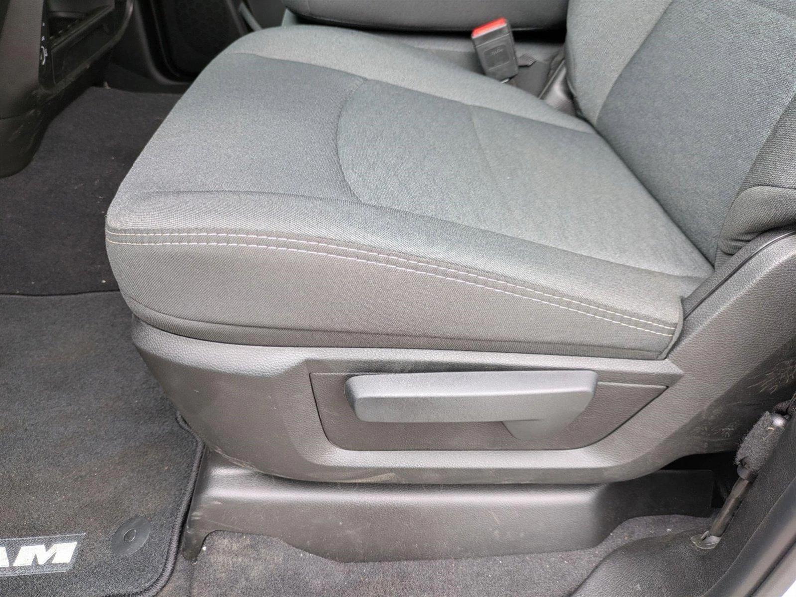 2025 RAM 2500 Tradesman - Photo 4