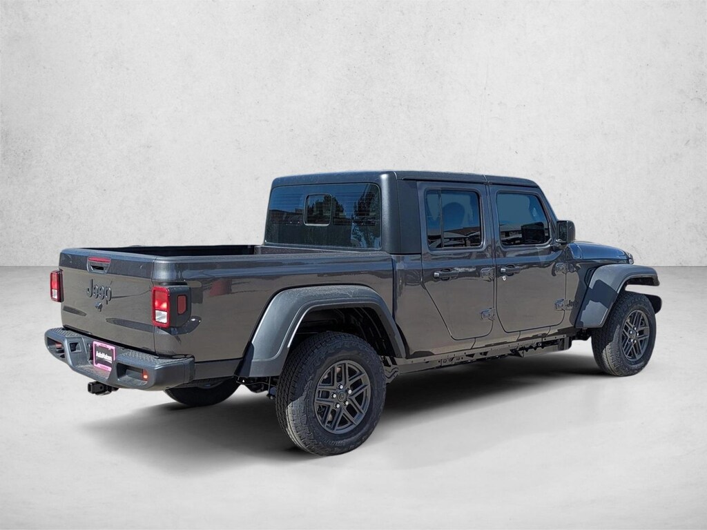 New 2026 Jeep Gladiator Sport Truck Crew Cab