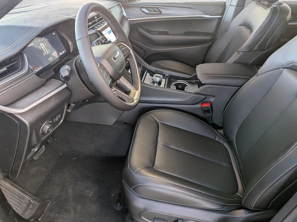 New 2025 Jeep Grand Cherokee Limited SUV