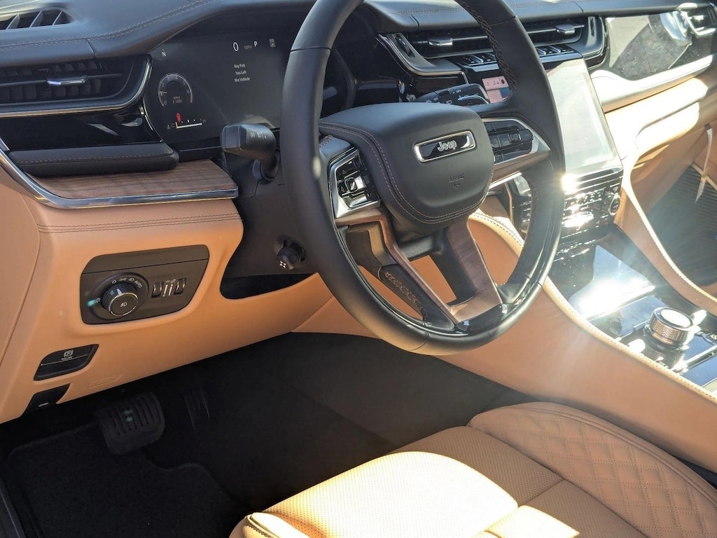 New 2025 Jeep Grand Cherokee Summit Reserve SUV