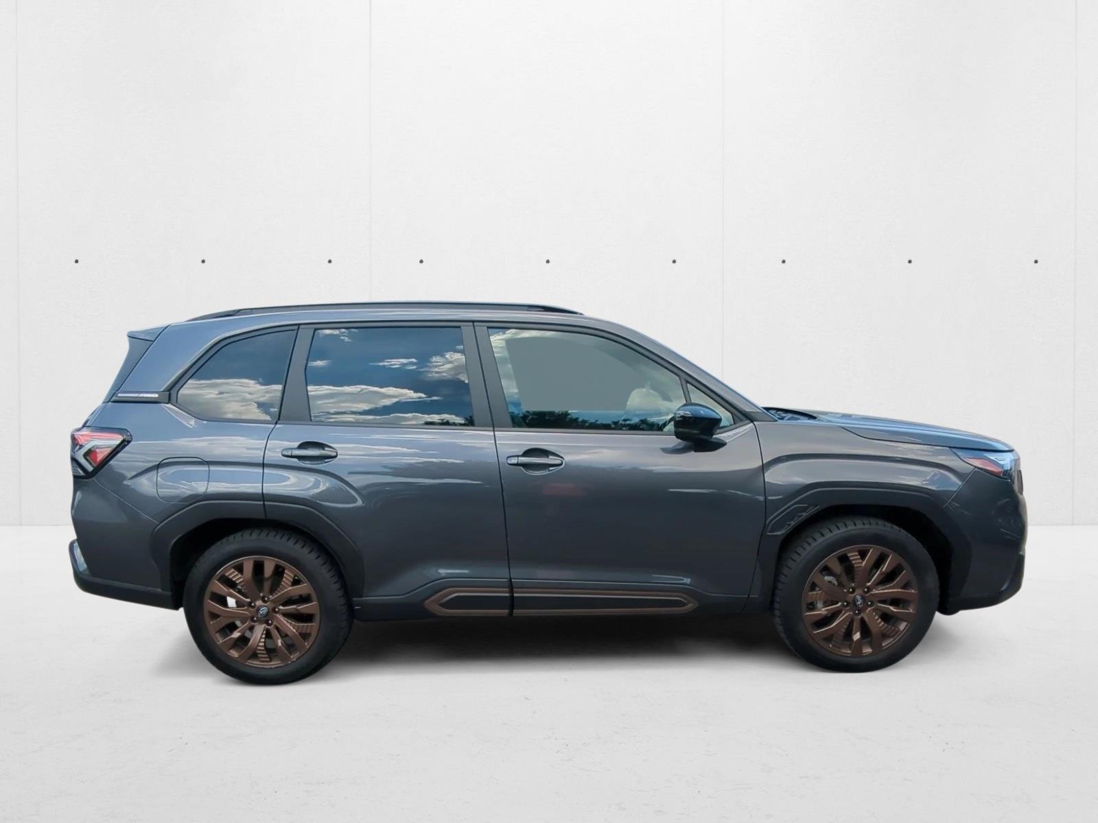 2025 Subaru Forester Sport photo 4