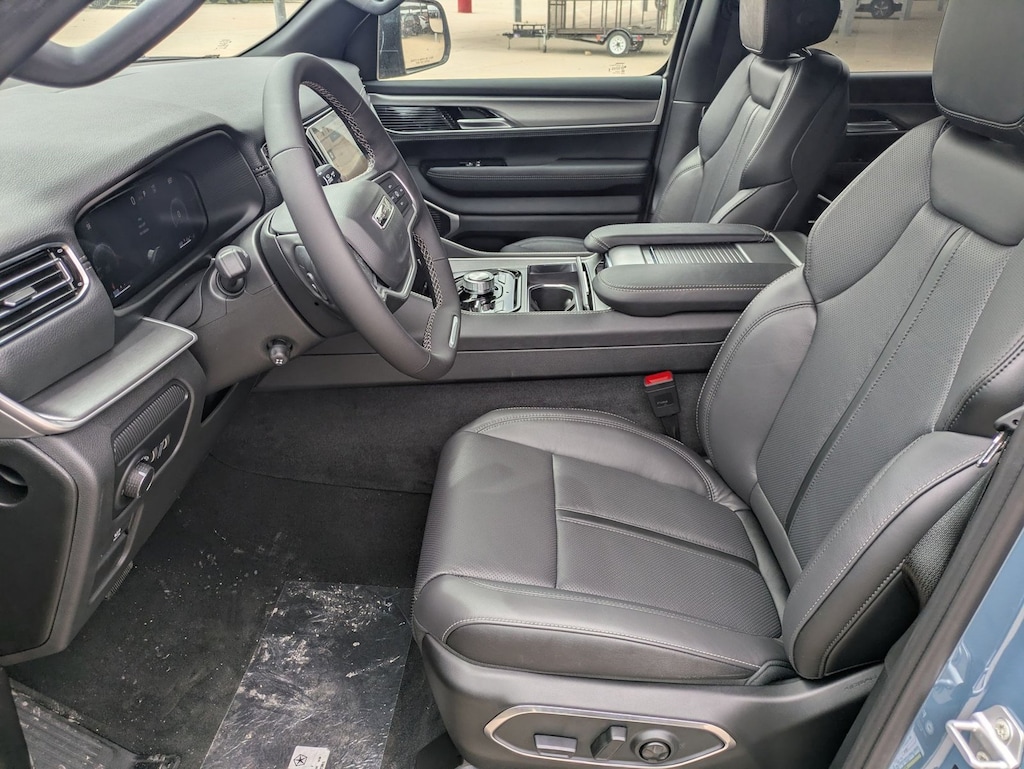 New 2026 Jeep Grand Wagoneer Limited Altitude SUV