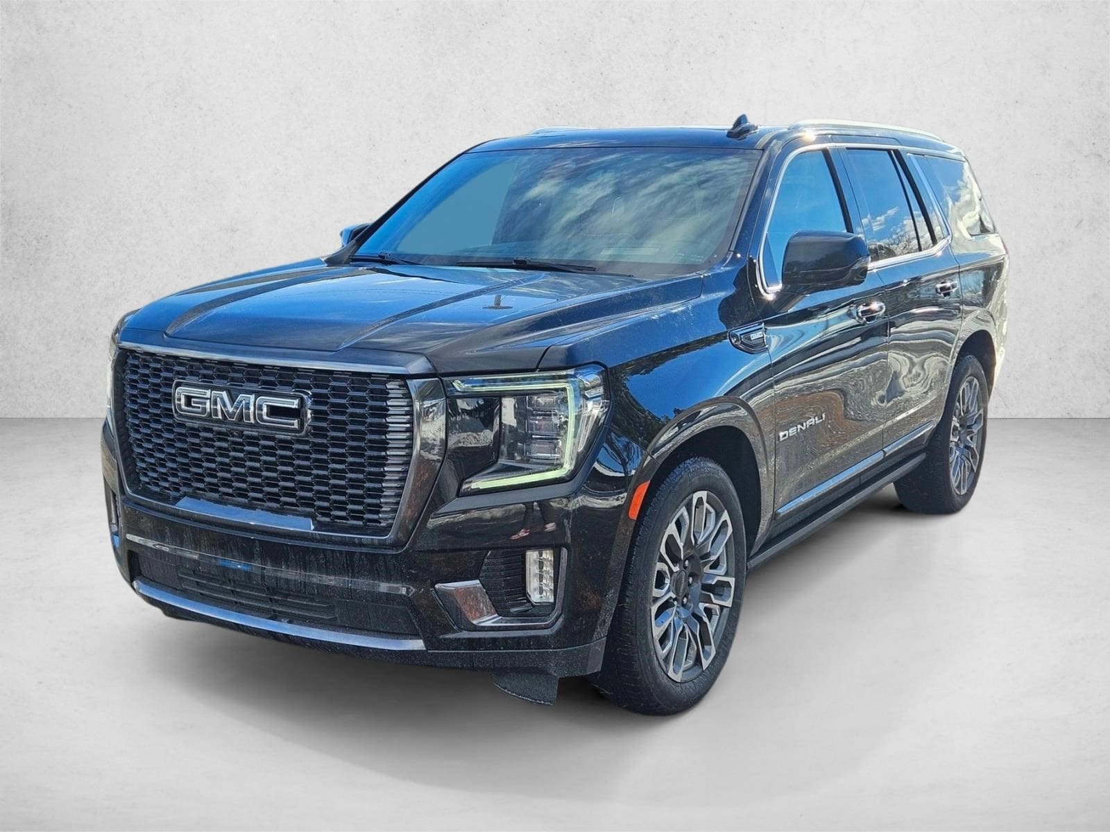 2024 GMC Yukon Denali Ultimate's photo