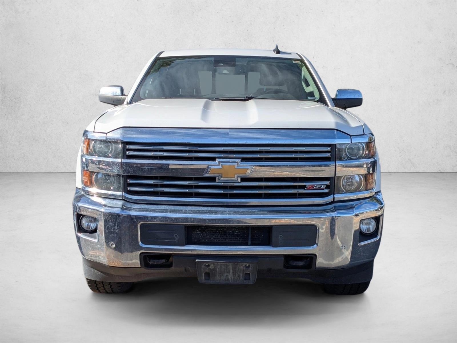 2016 Chevrolet Silverado 2500HD LTZ photo 2
