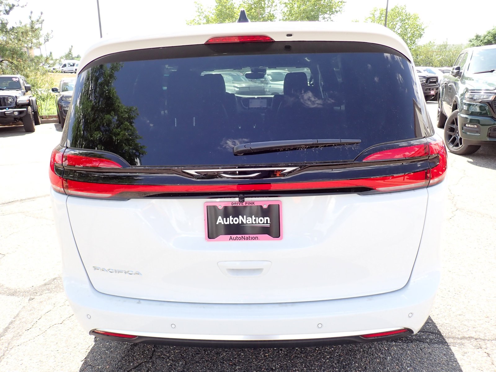 New 2027 Chrysler Pacifica Select Van Passenger Van