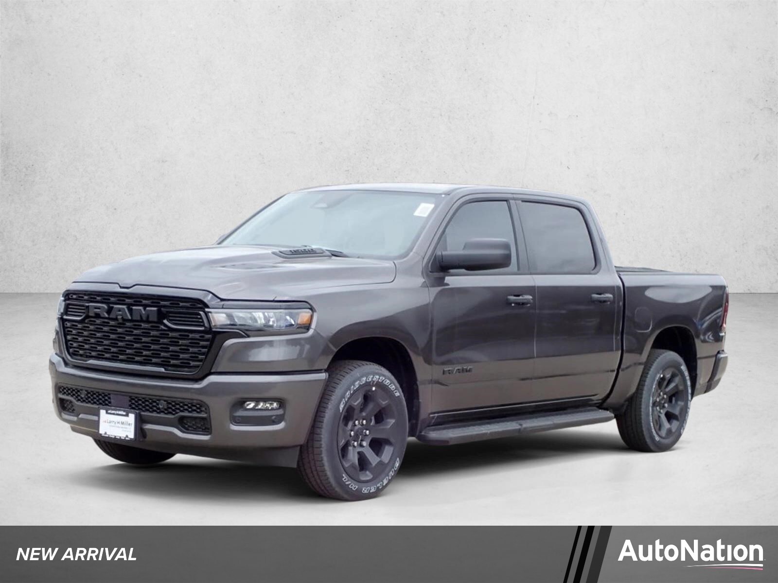 2026 RAM 1500 Express 4x4 Crew Cab 5'7's photo