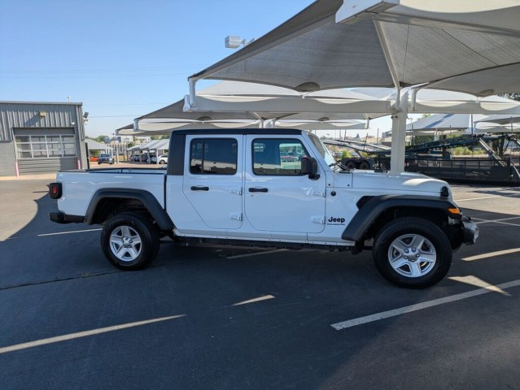 Used 2023 Jeep Gladiator Sport S Crew Cab Pickup