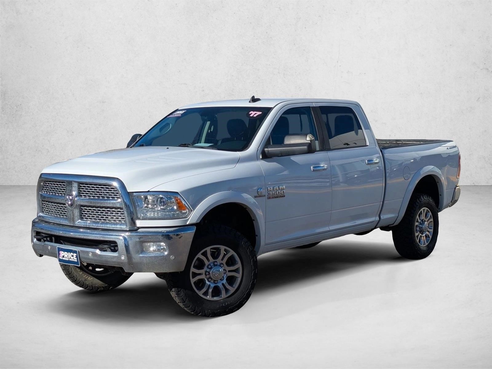 2017 RAM Ram 3500 Pickup Laramie's photo