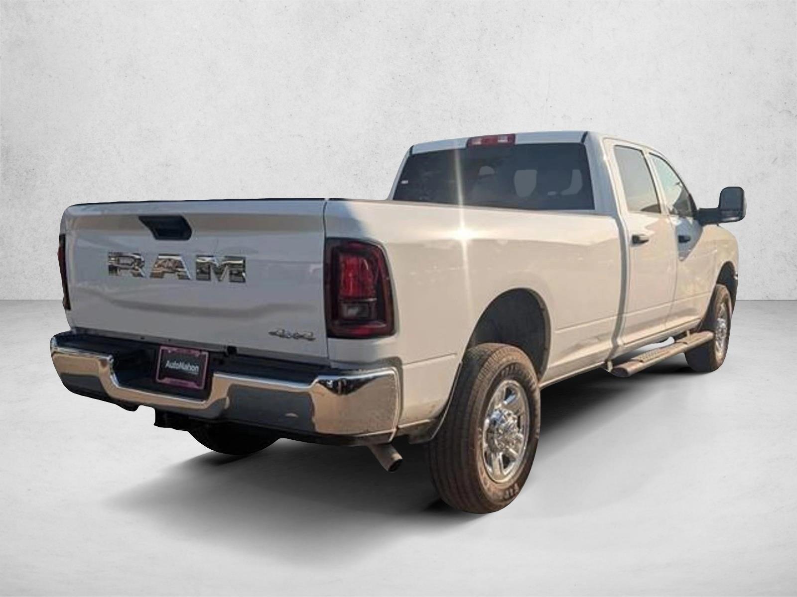 2026 Ram 2500 Tradesman photo 2