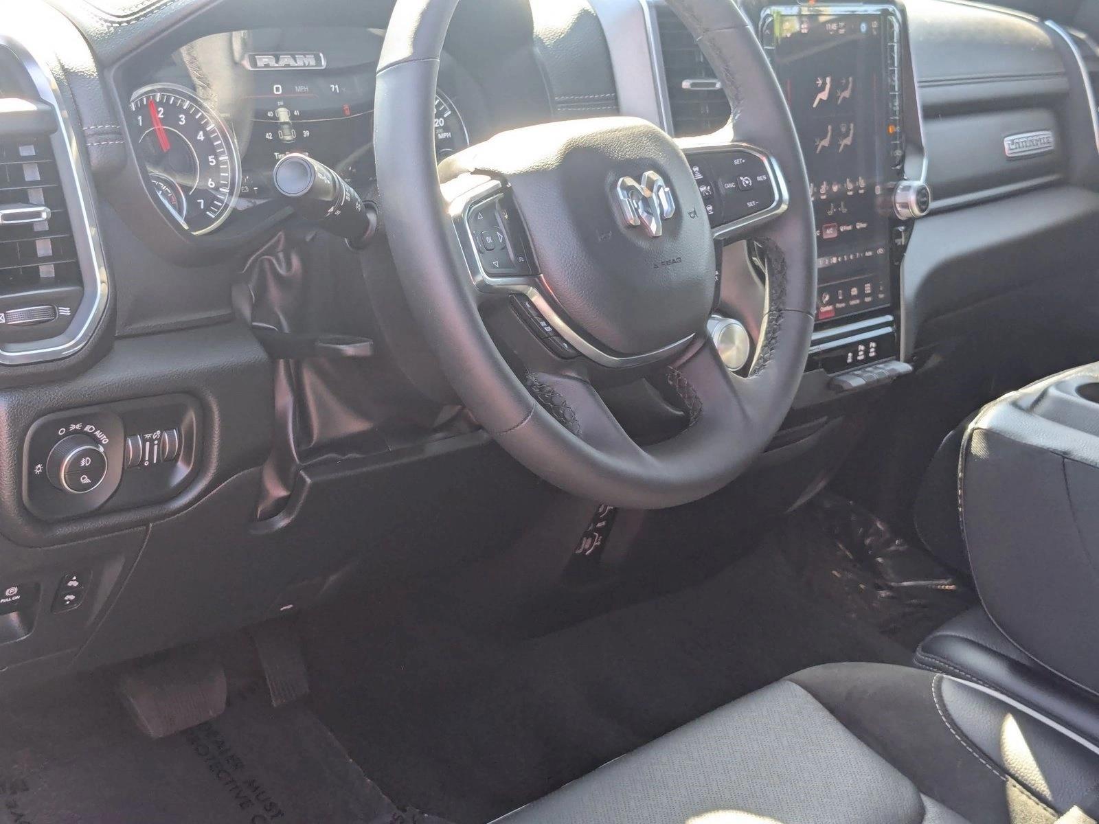 2025 Ram 1500 Laramie photo 4