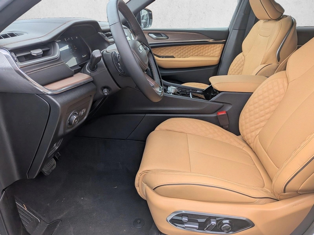 New 2025 Jeep Grand Cherokee Summit SUV