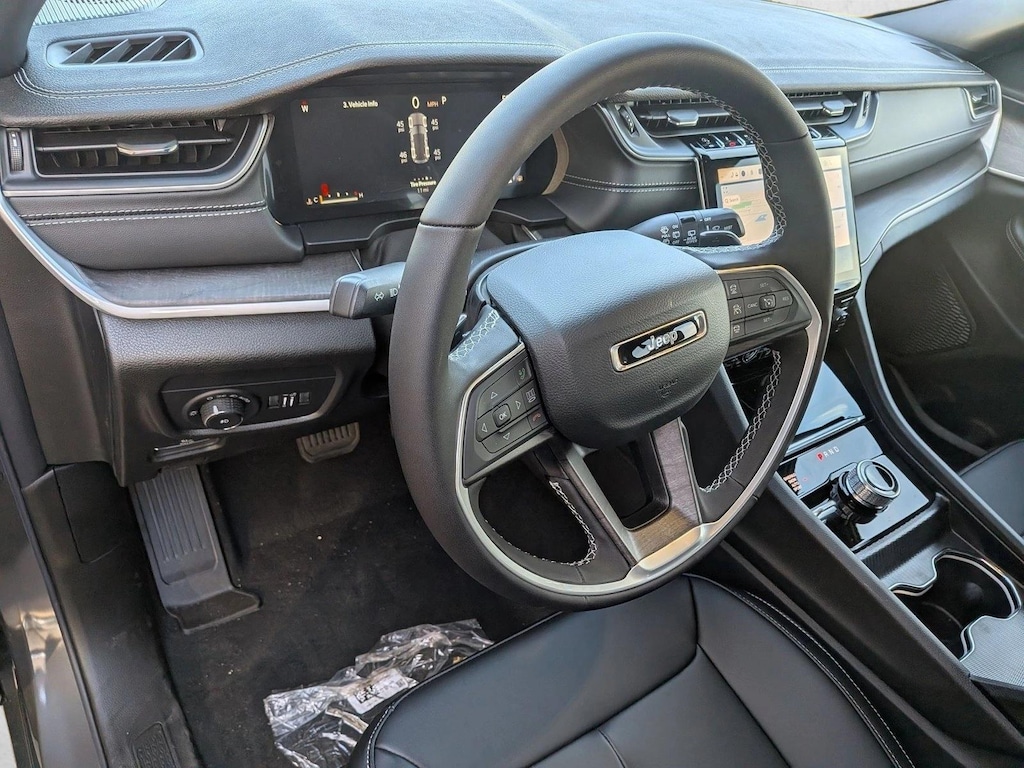 New 2025 Jeep Grand Cherokee Limited SUV