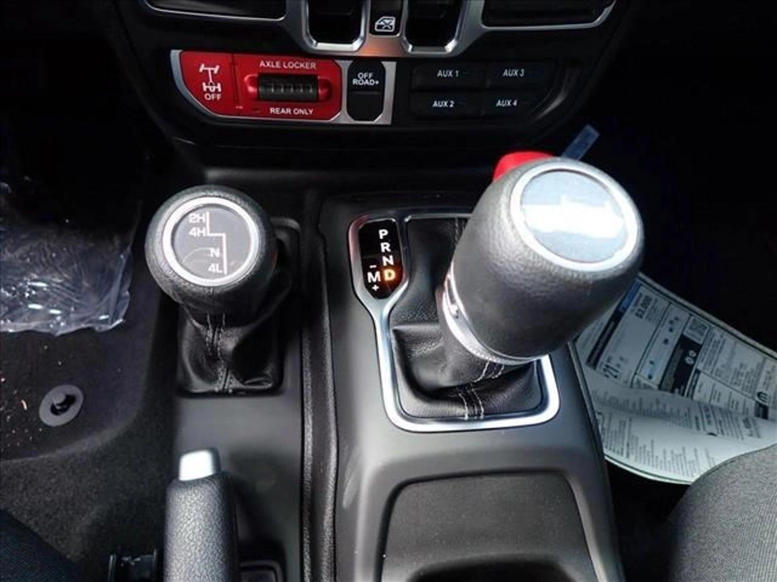 2025 Jeep Wrangler 4-Door Willys - Photo 21
