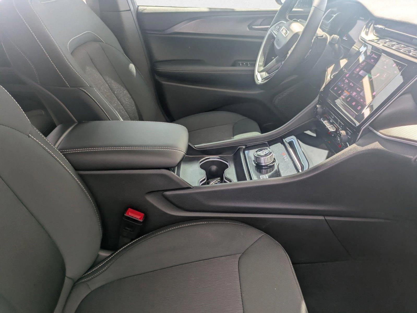 2025 Jeep Grand Cherokee L Laredo - Photo 18