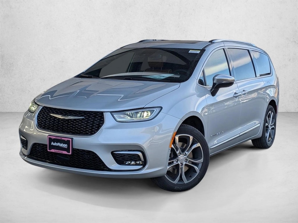New 2026 Chrysler Pacifica Pinnacle Van Passenger Van