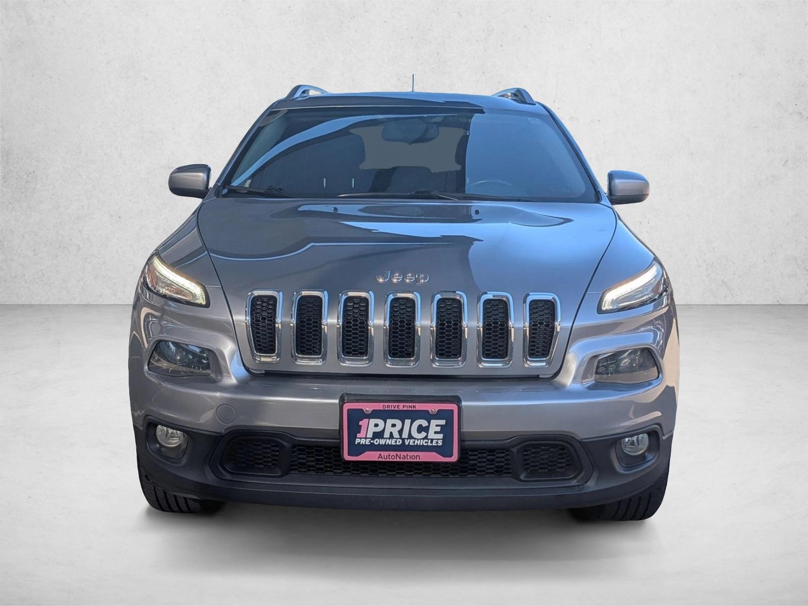 2014 Jeep Cherokee Latitude Sport photo 2