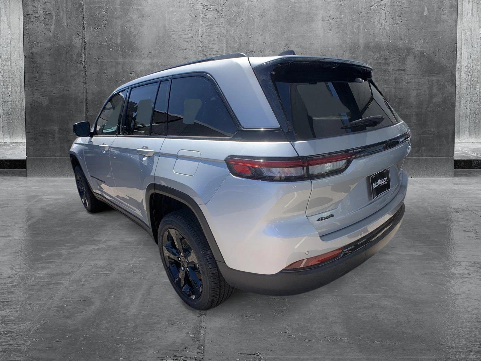 2024 Jeep Grand Cherokee Altitude X photo 3
