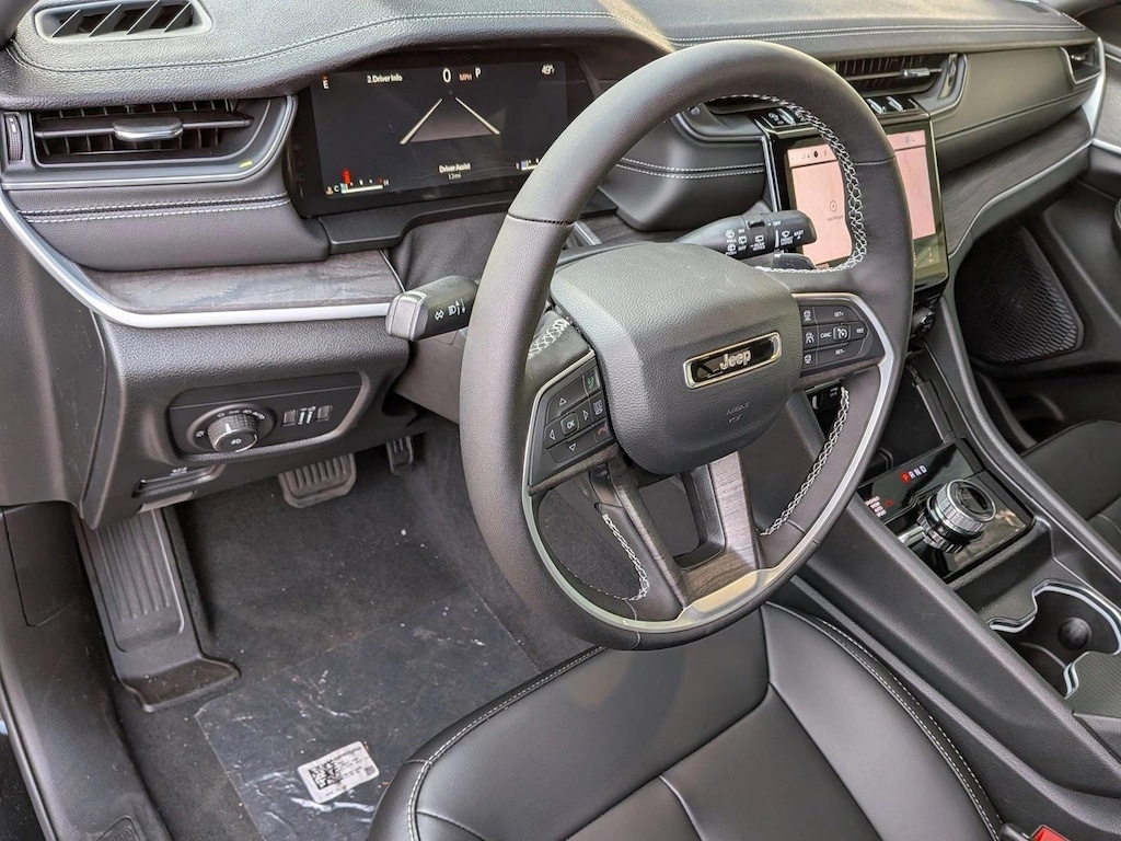 New 2025 Jeep Grand Cherokee Limited SUV