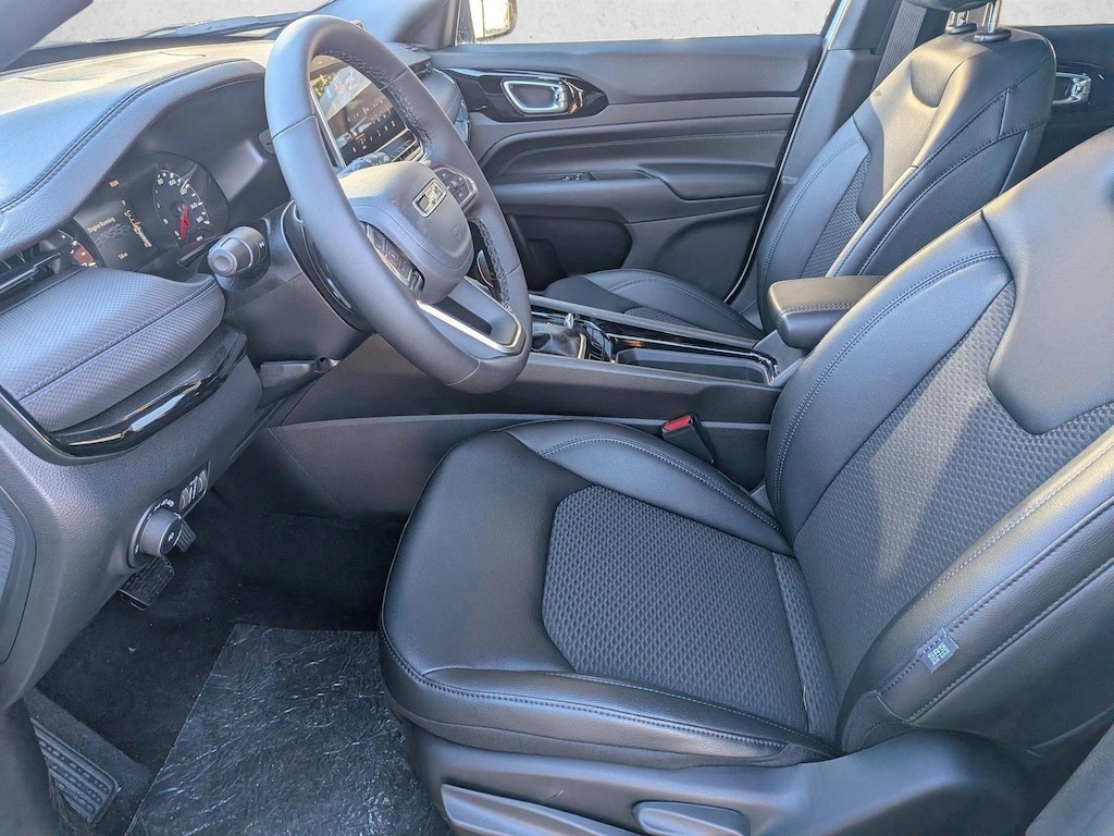 New 2026 Jeep Compass Latitude Altitude SUV